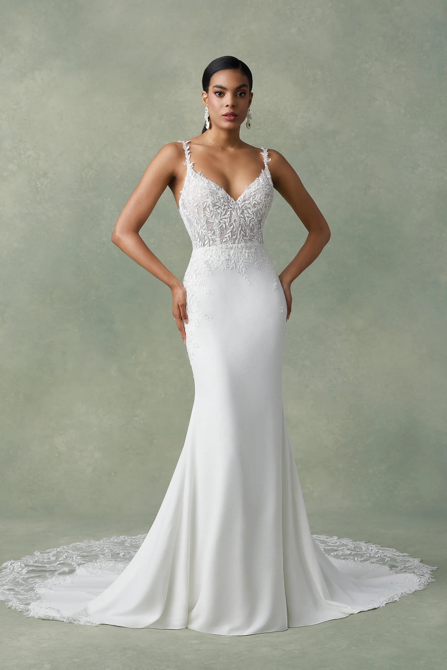 Size 12 | Floral by Justin Alexander