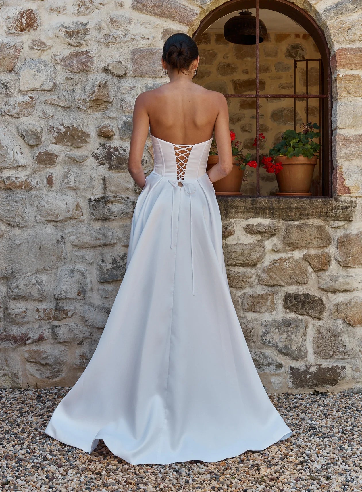 DELLA BY TANIA OLSEN