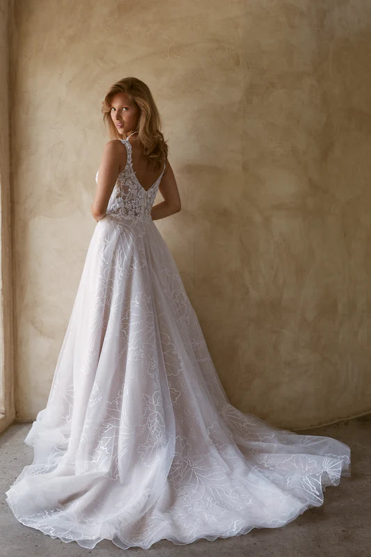 Size 04 | Clara by Maya Bella