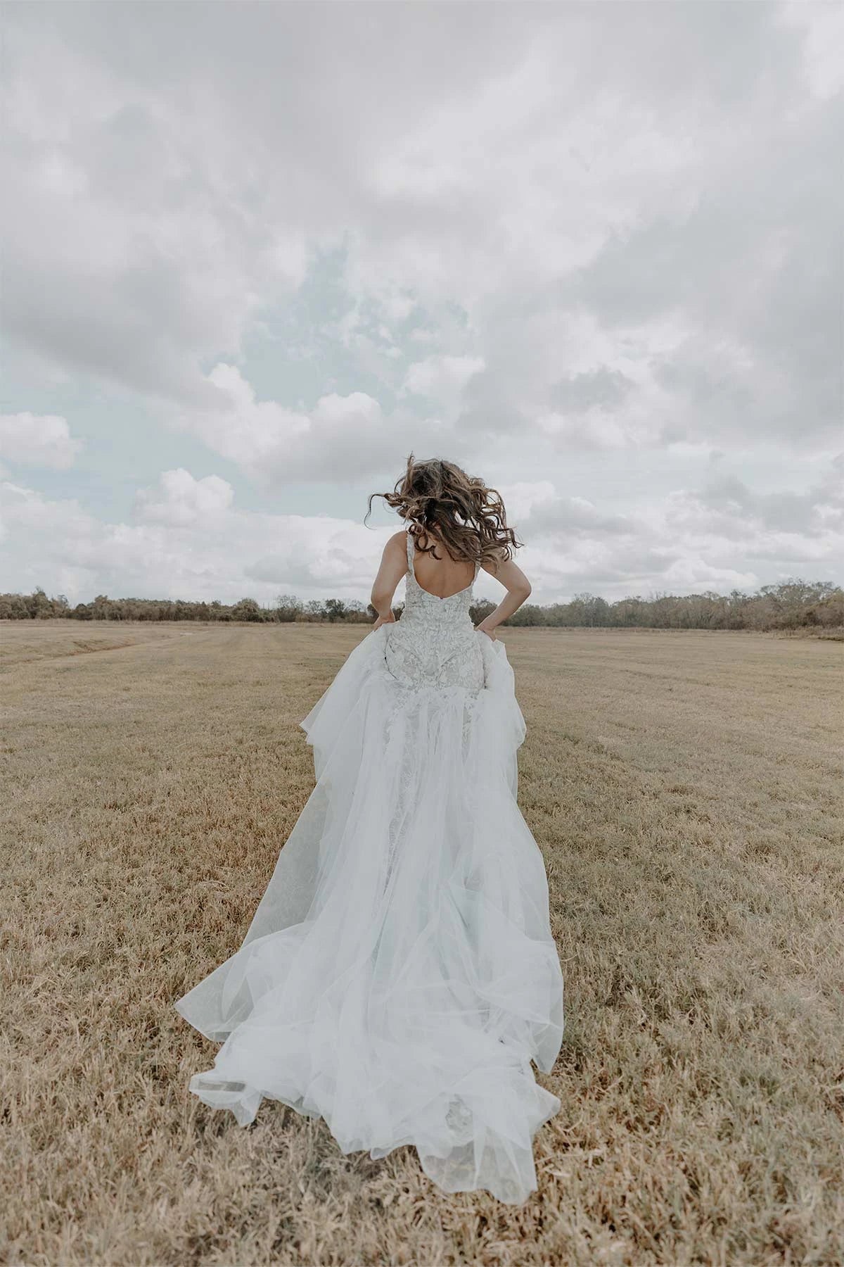 Size 12 | D3335 by Essence of Australia