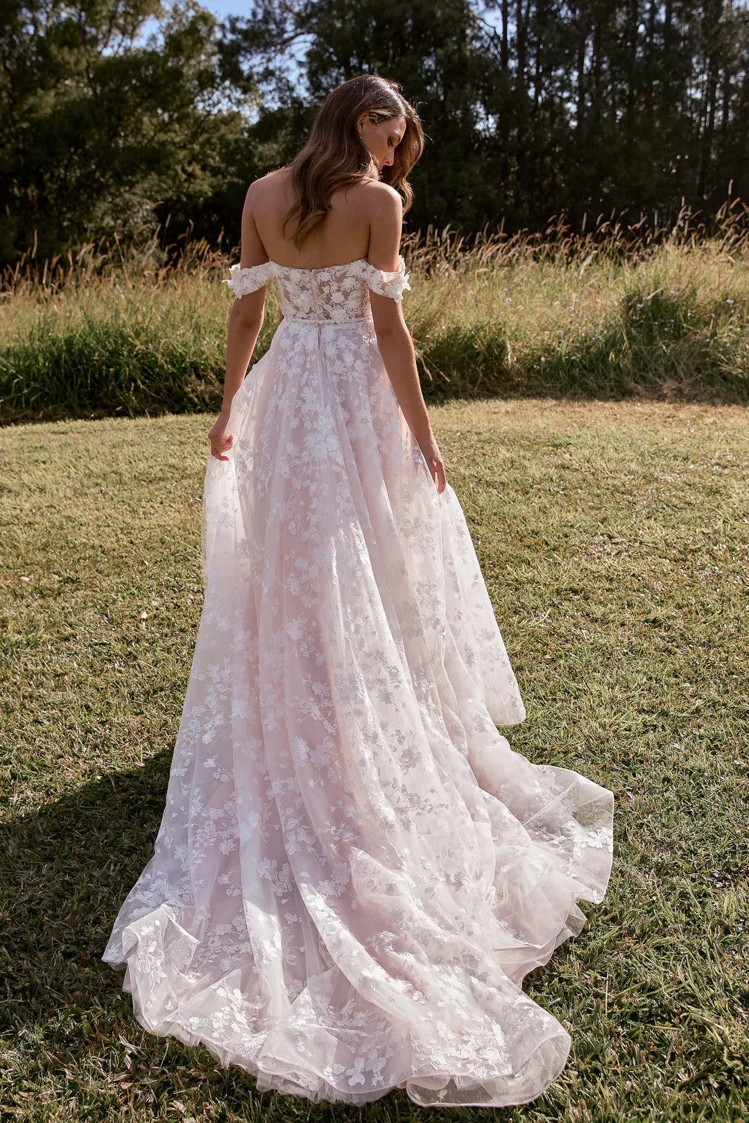 Size 04 | Dominique by Tania Olsen