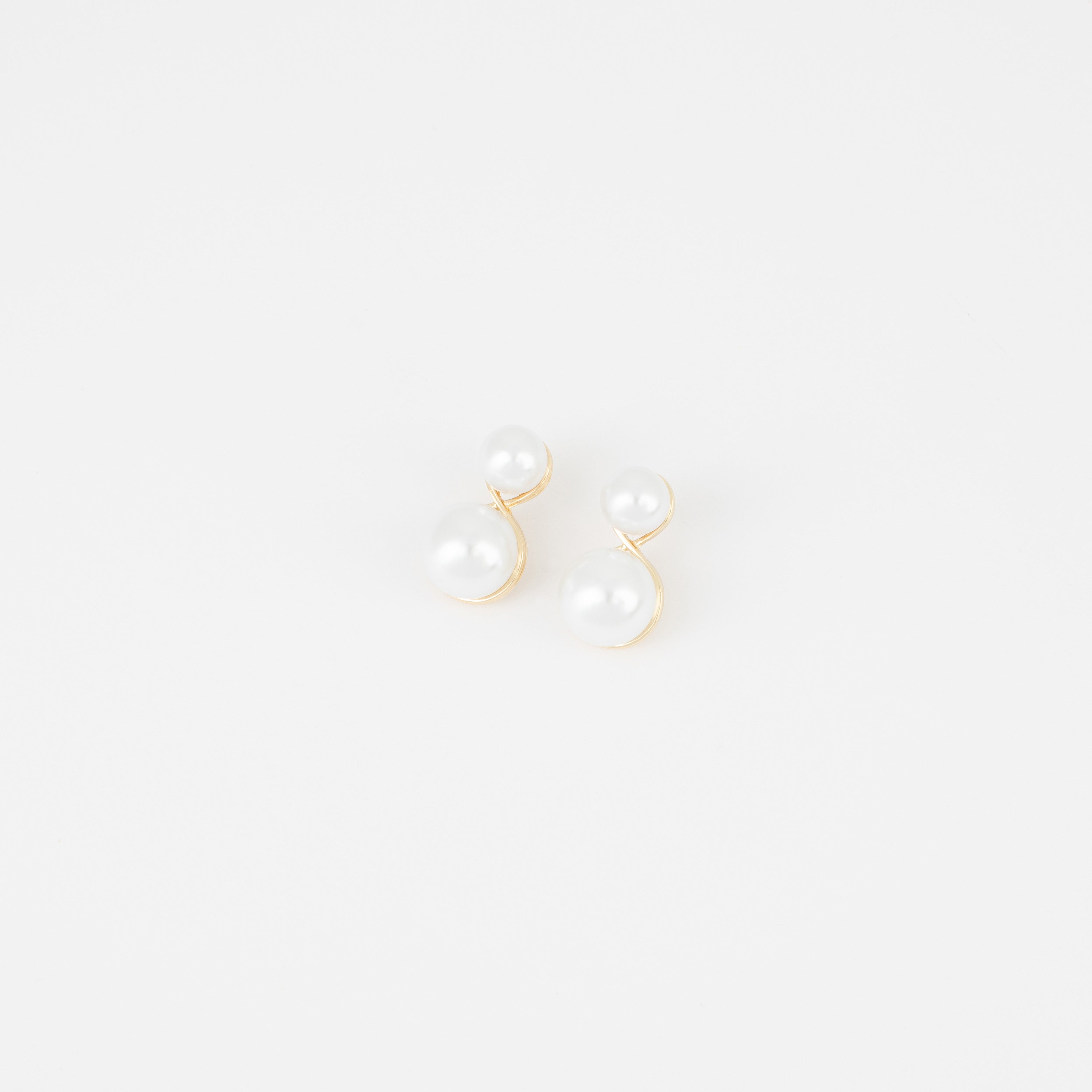 Vivvy Pearl Drop Earrings