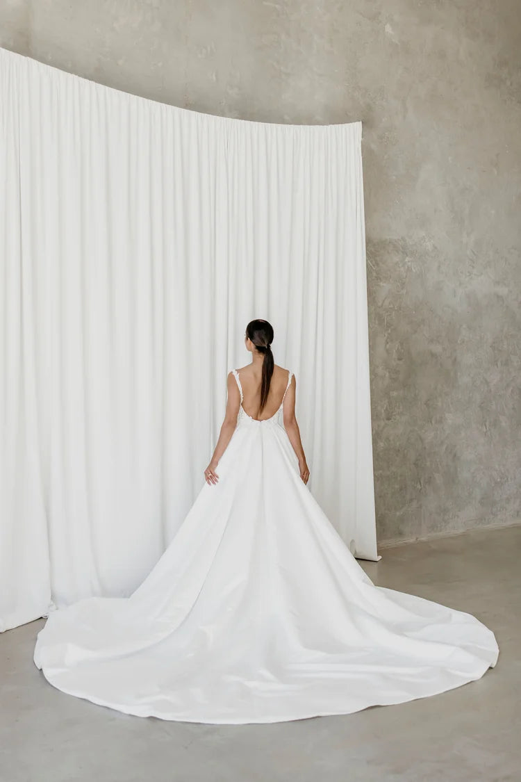 Size 12 | EB8612-1Z by Elysian Bridal