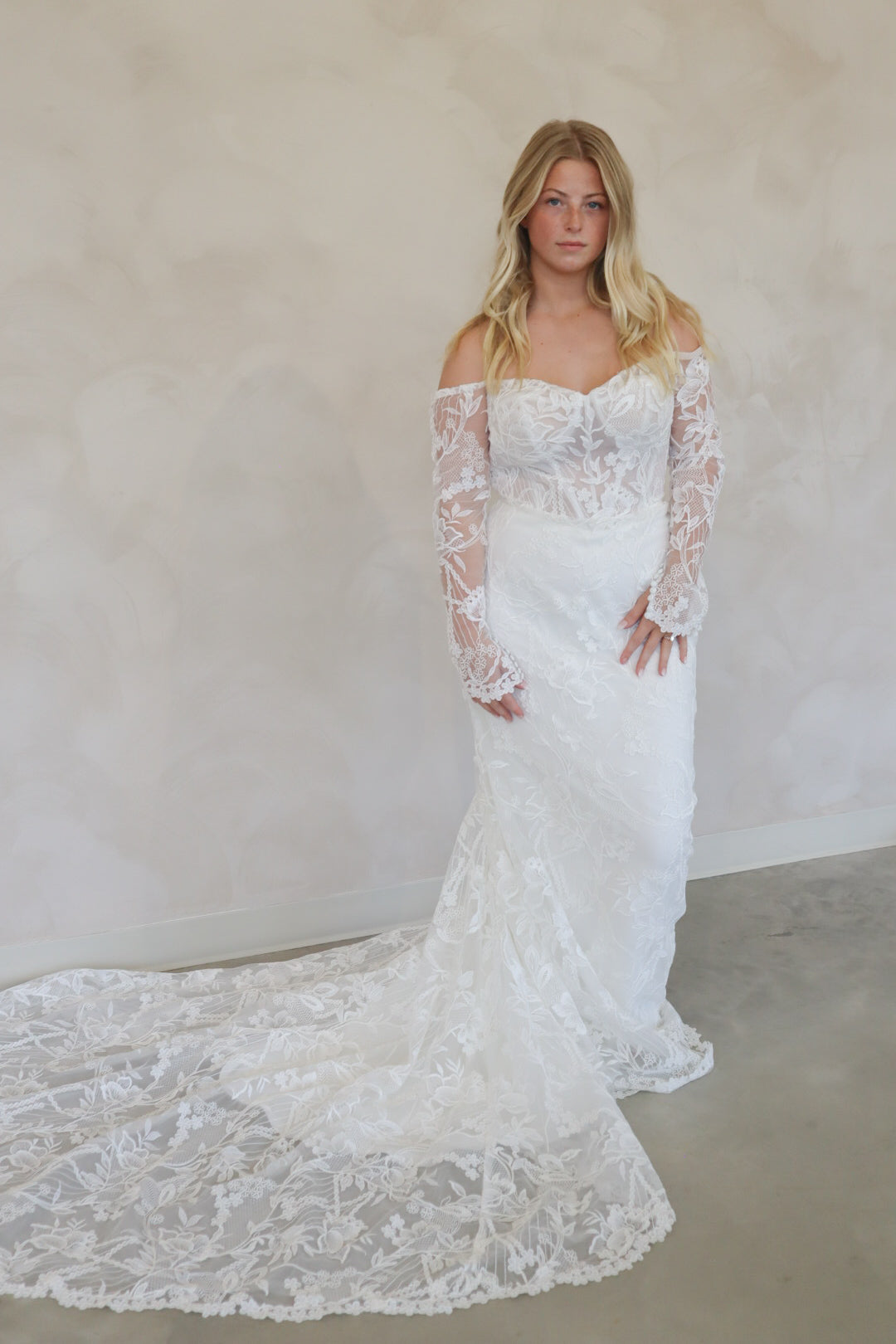 Size 12 | Johnson by Take Heart