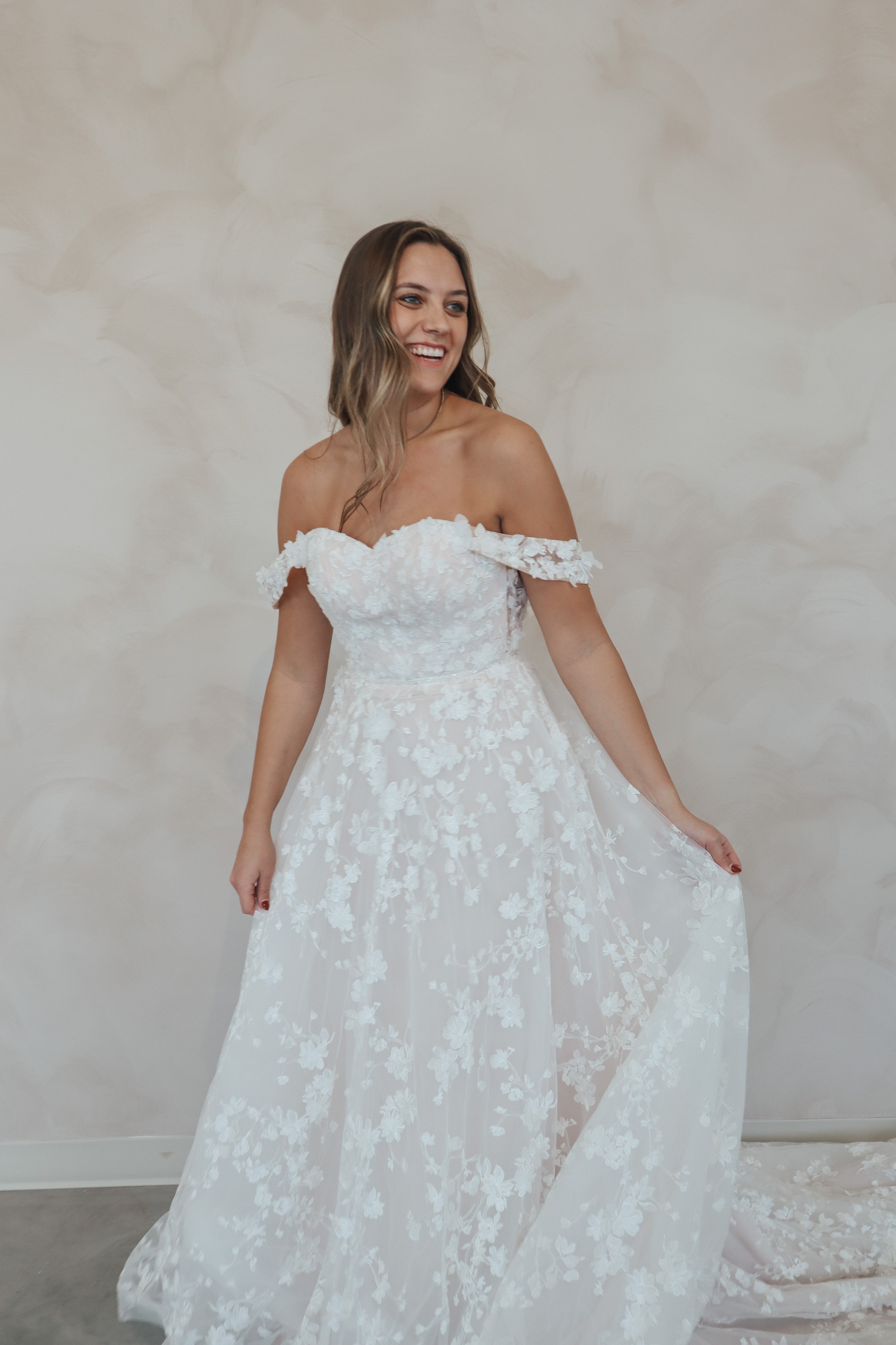 Size 04 | Dominique by Tania Olsen