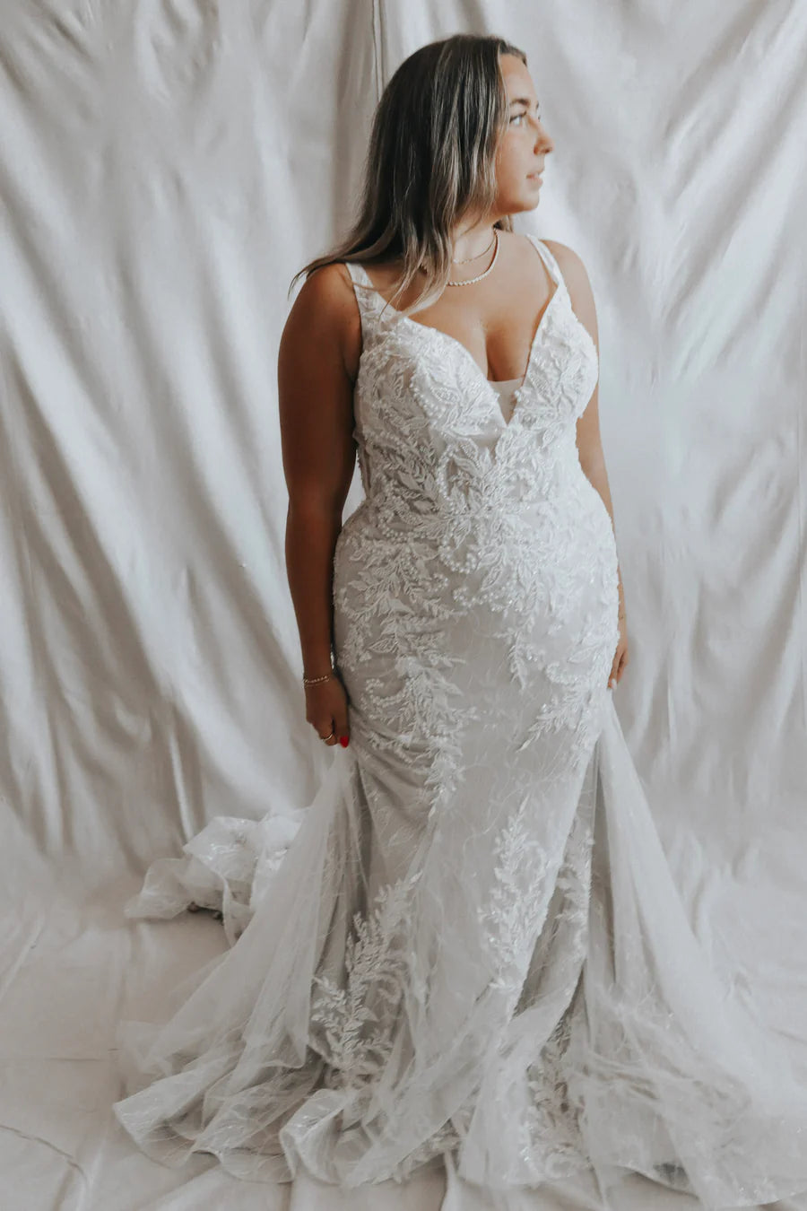 Size 22 | Ruby by Dearly