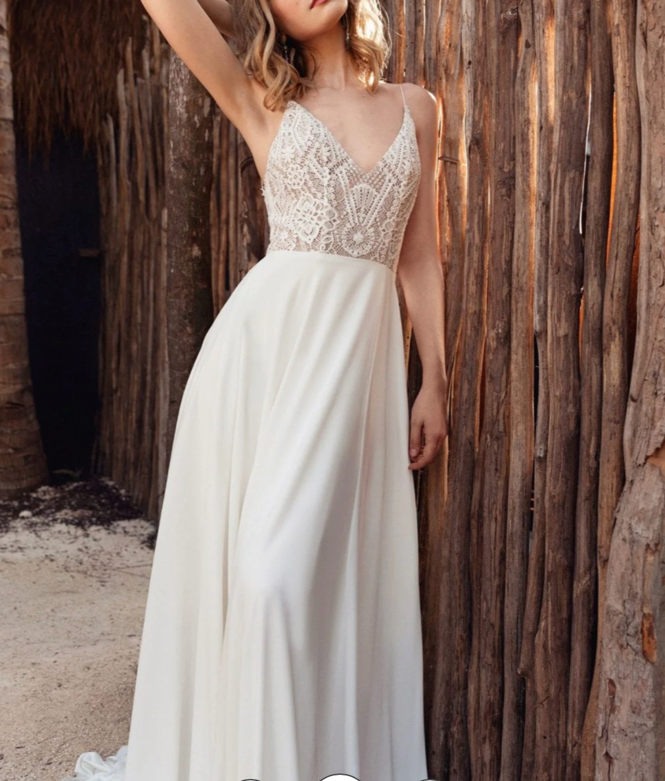 Size 10 | Golden by Scout