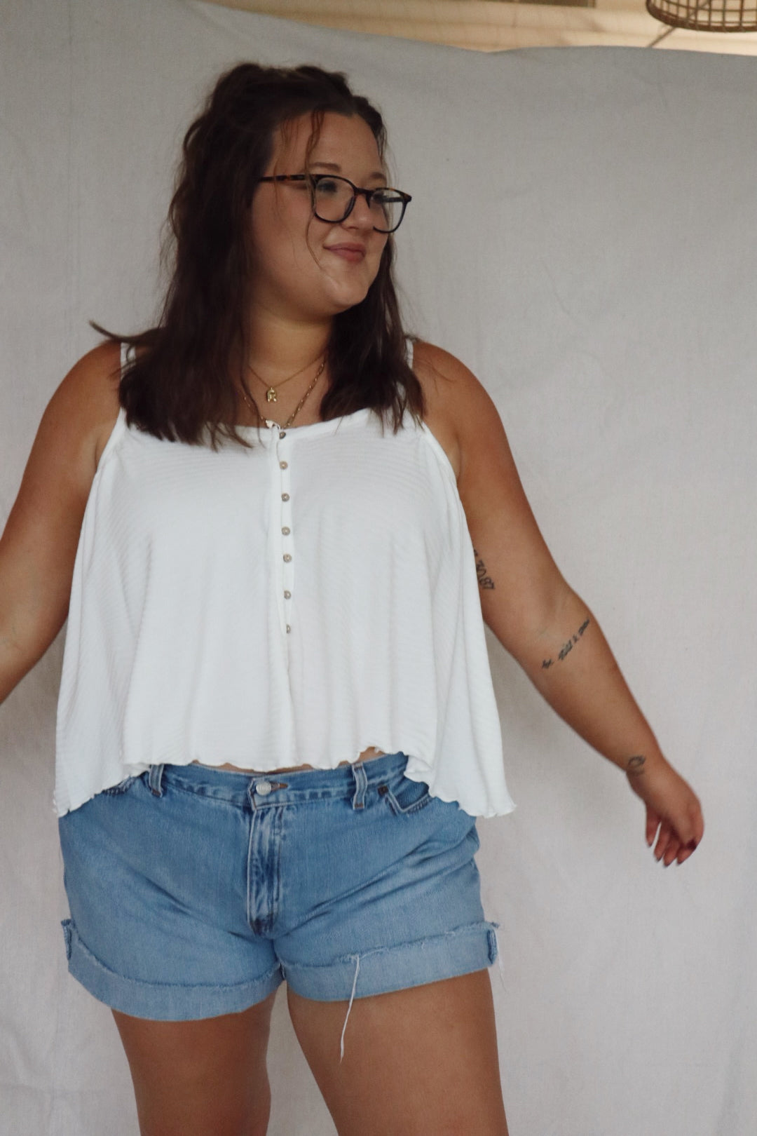 BONDI BUTTON TANK