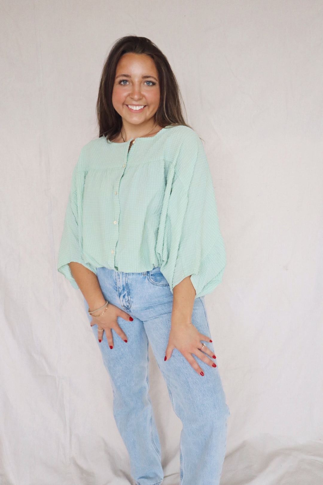 SAGE SLEEVED TOP