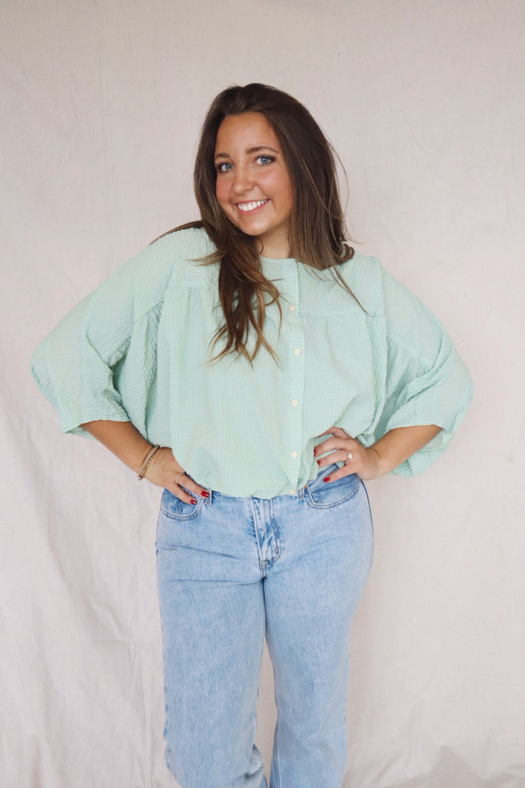 SAGE SLEEVED TOP