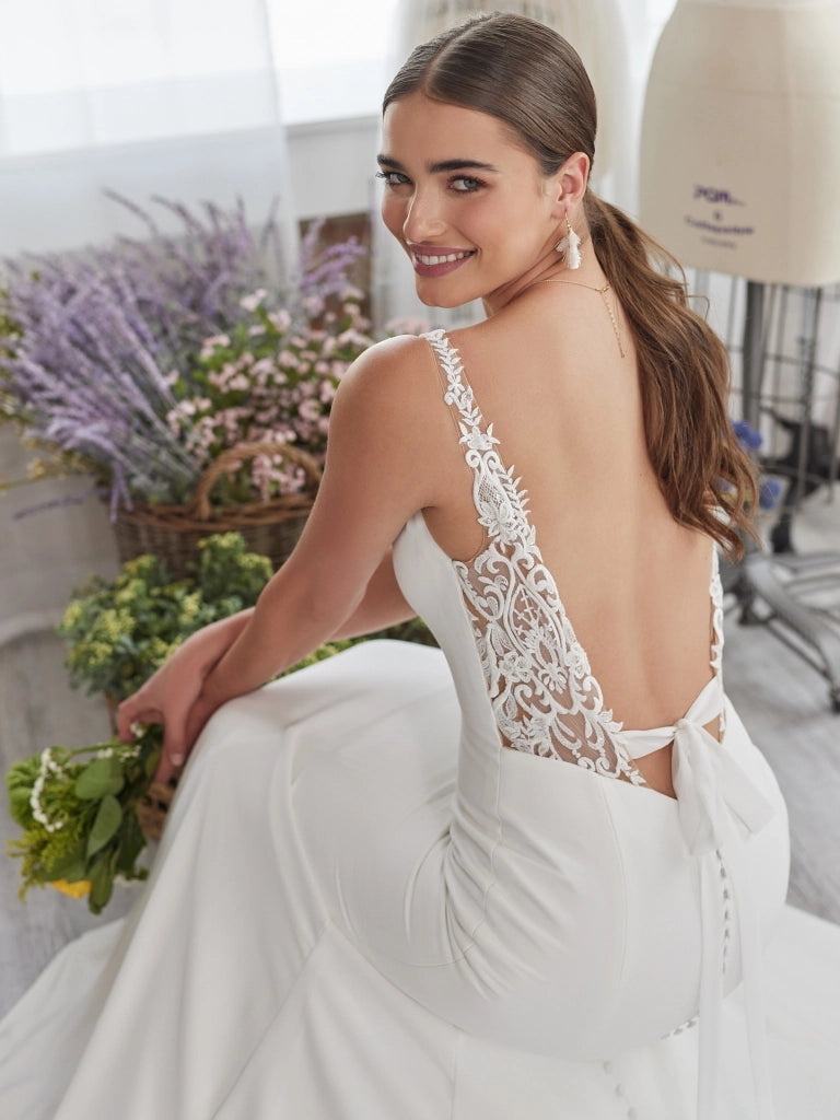 Size 08 | Emerald by Rebecca Ingram