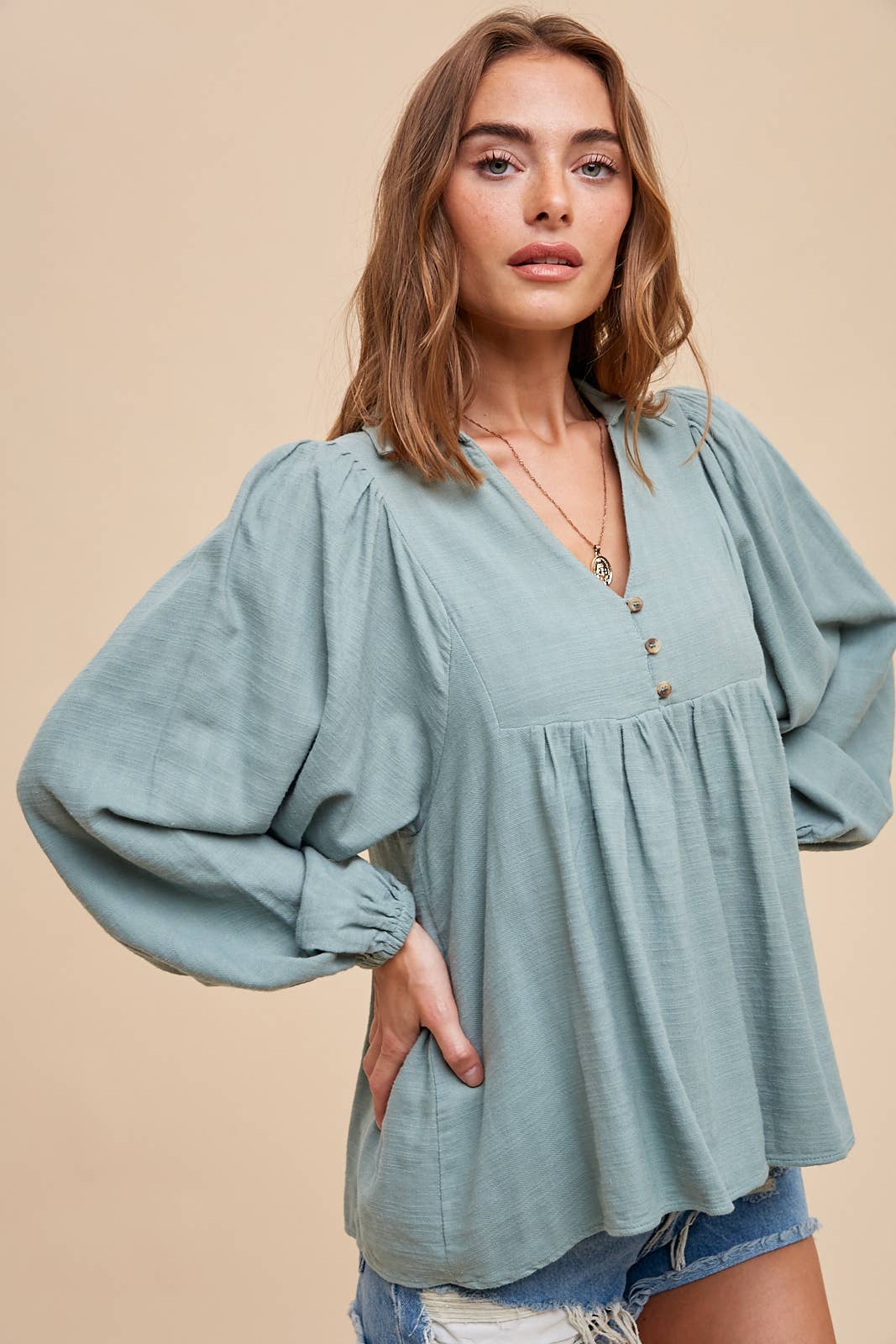 BALLOON SLEEVE BUTTON DOWN