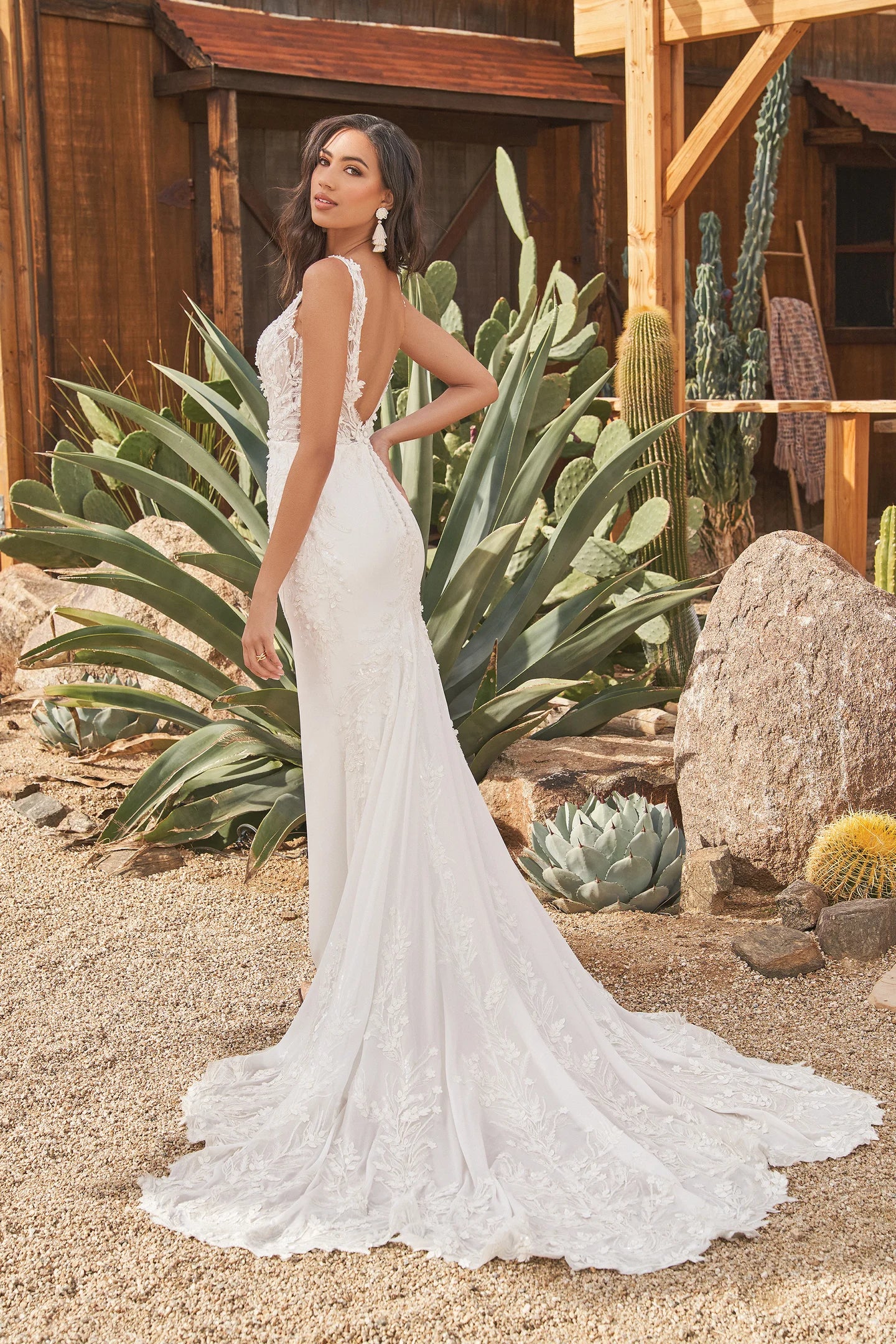 Size 24 | 66265 by Lillian West