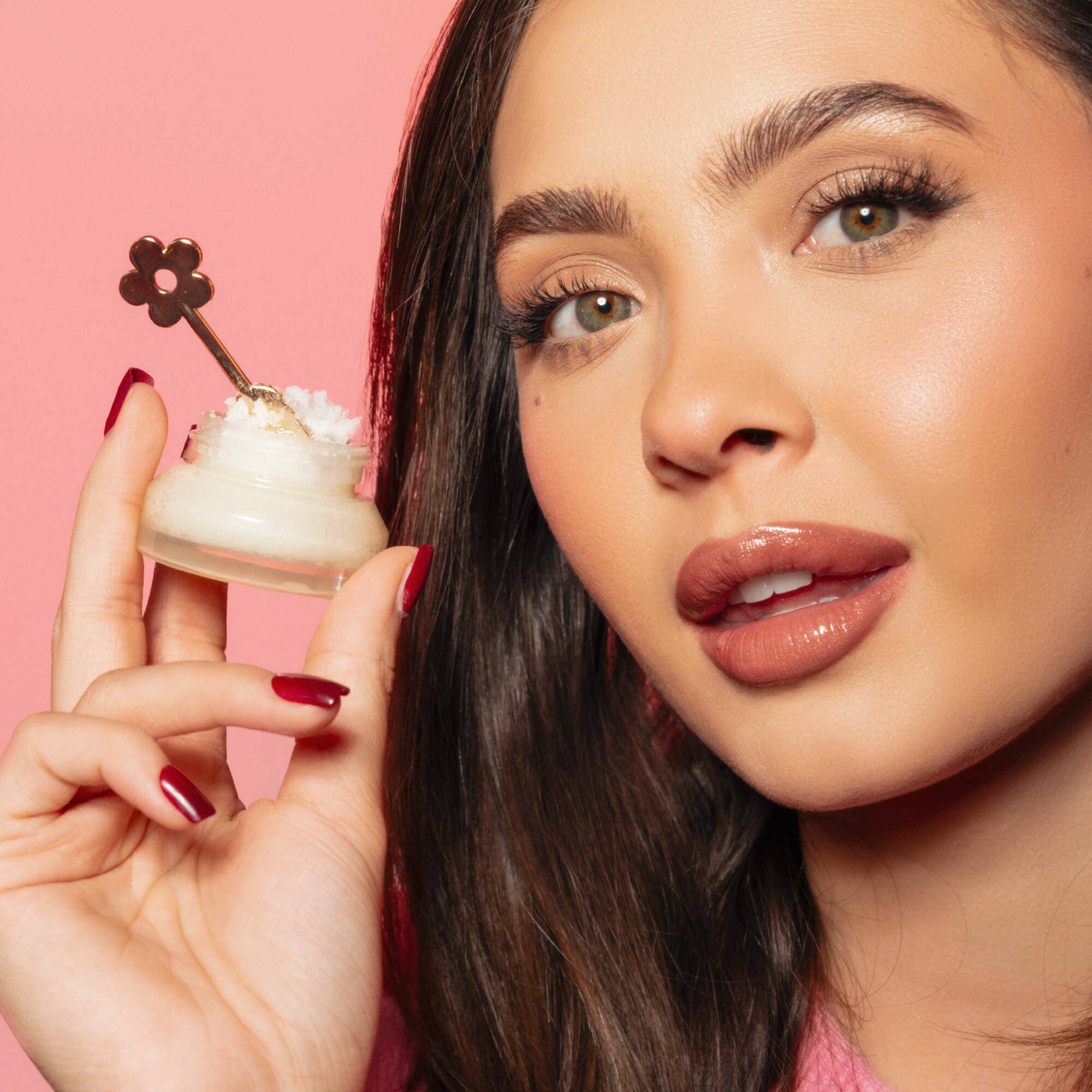 Poppy & Pout Lip Scrub Frosted Sugar Plum