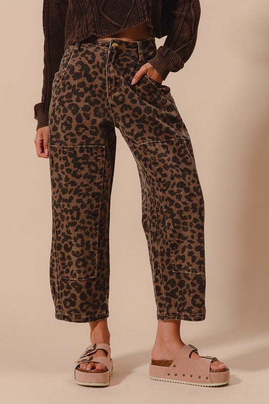 LEOPARD BARREL JEANS