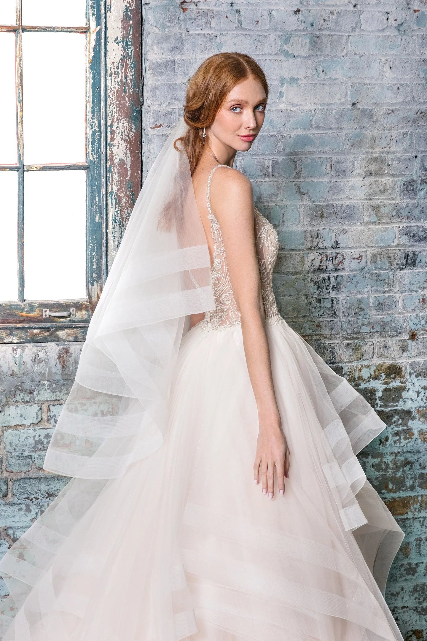 Size 08 | 99017 by Justin Alexander