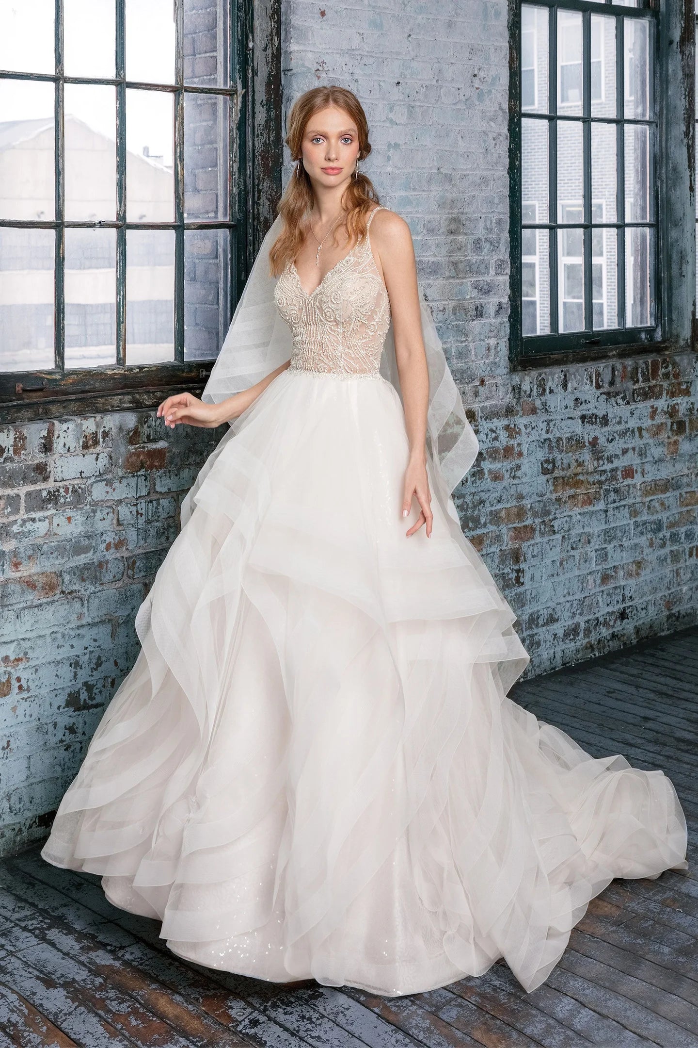 Size 08 | 99017 by Justin Alexander