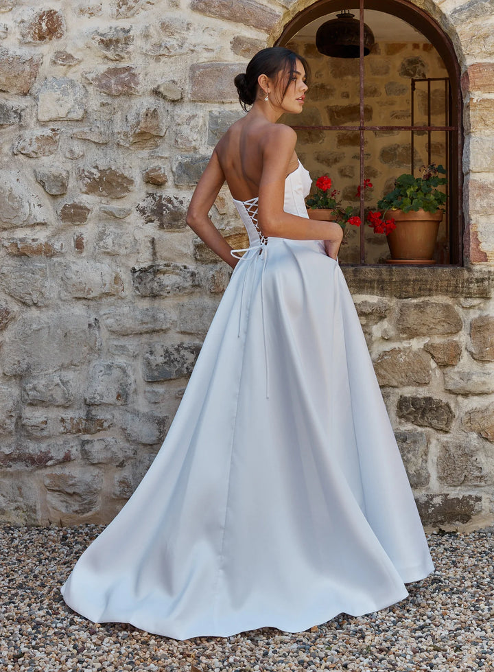 Size 10 | Della by Tania Olsen