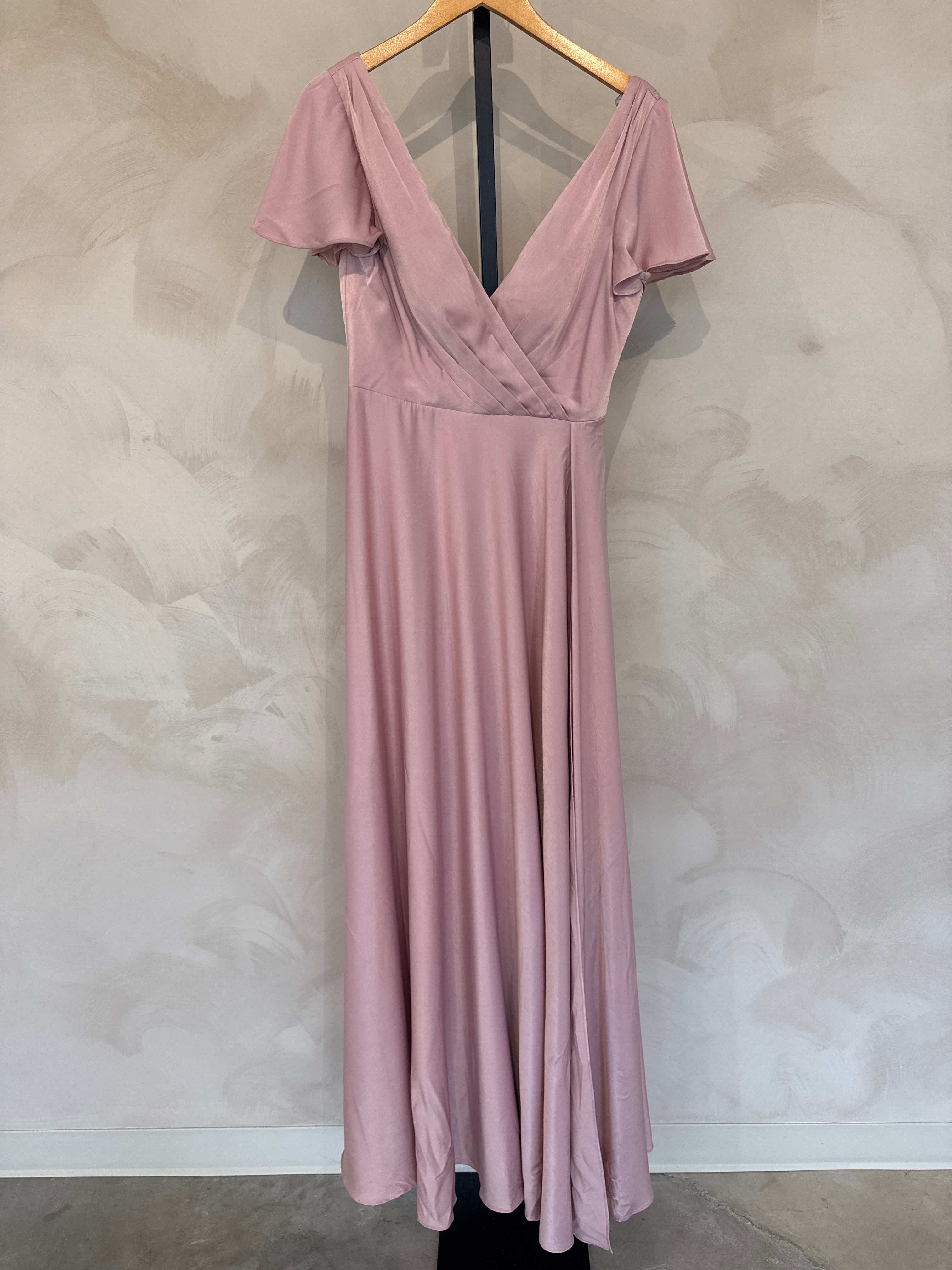 Size 08 | Tania Olsen
