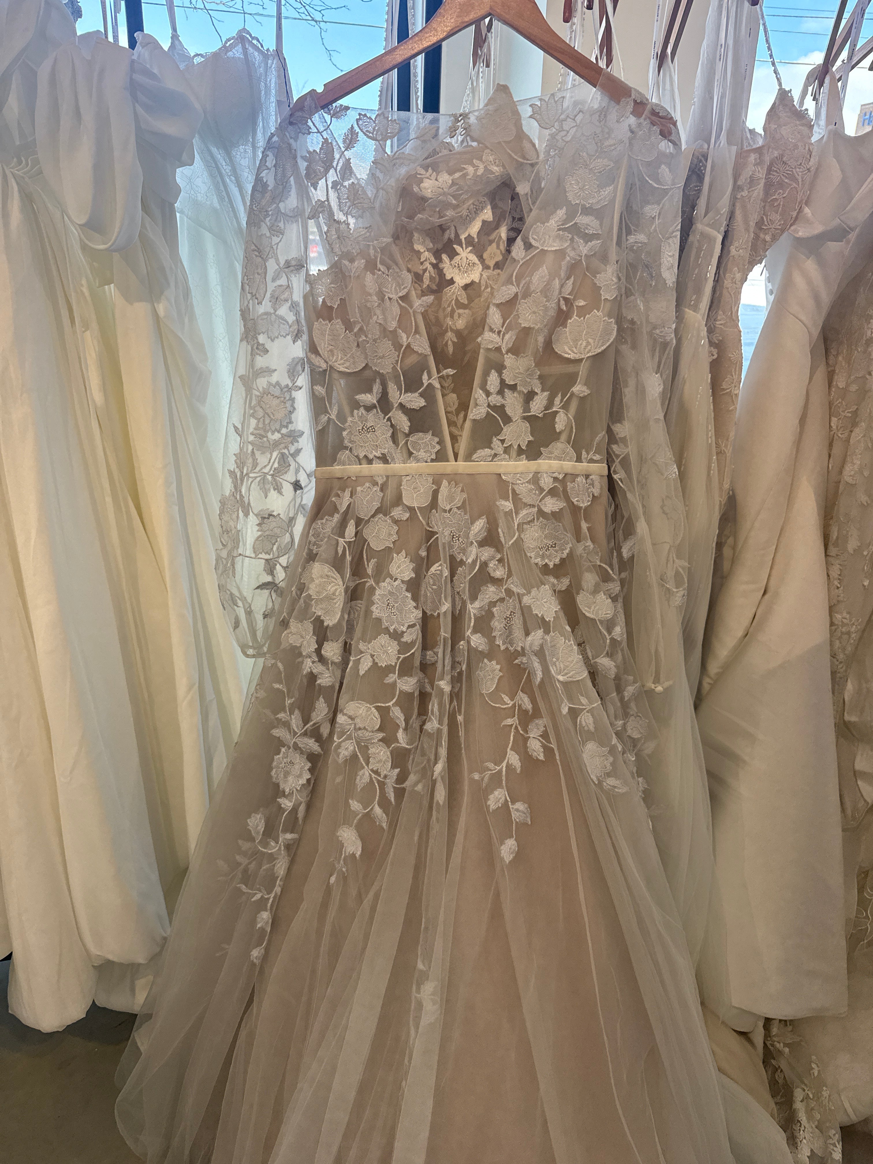 Size 12 | Olena by Willowby