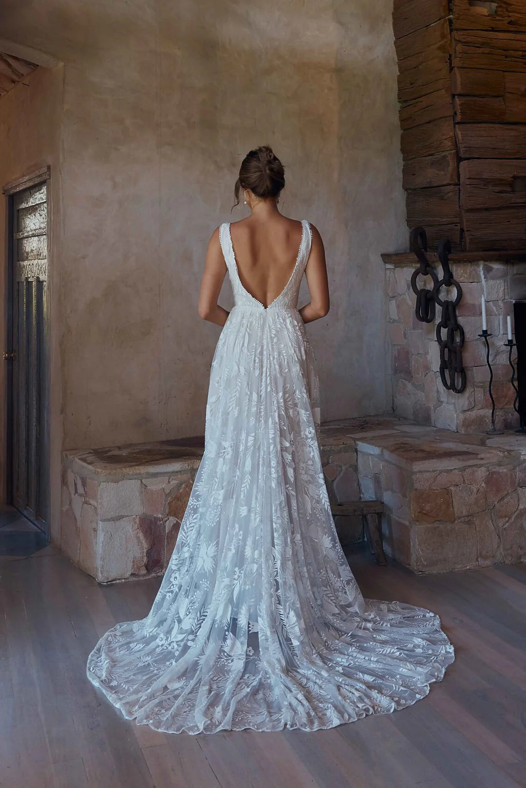 Size 10 | Andromeda by Tania Olsen