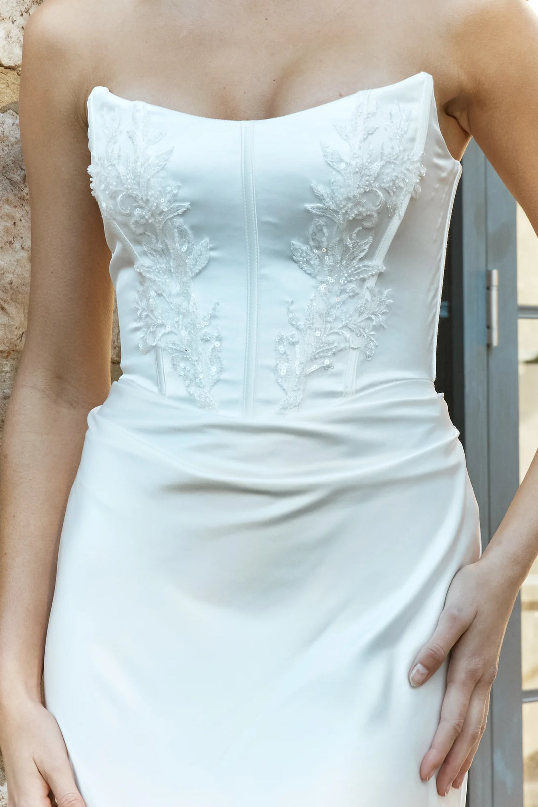 Size 12 | Amelina by Tania Olsen