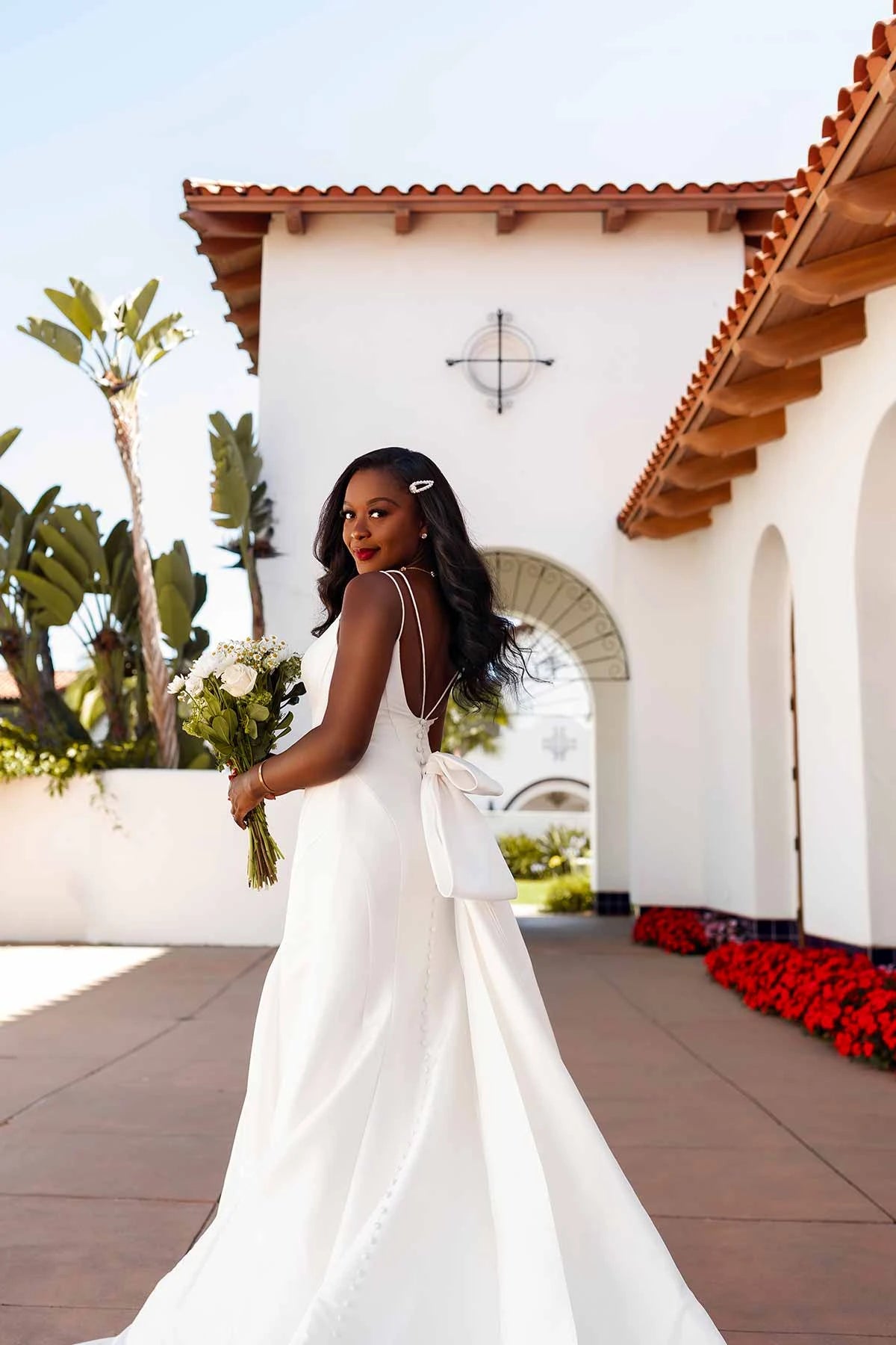 Size 10 | D3404 by Essence of Australia