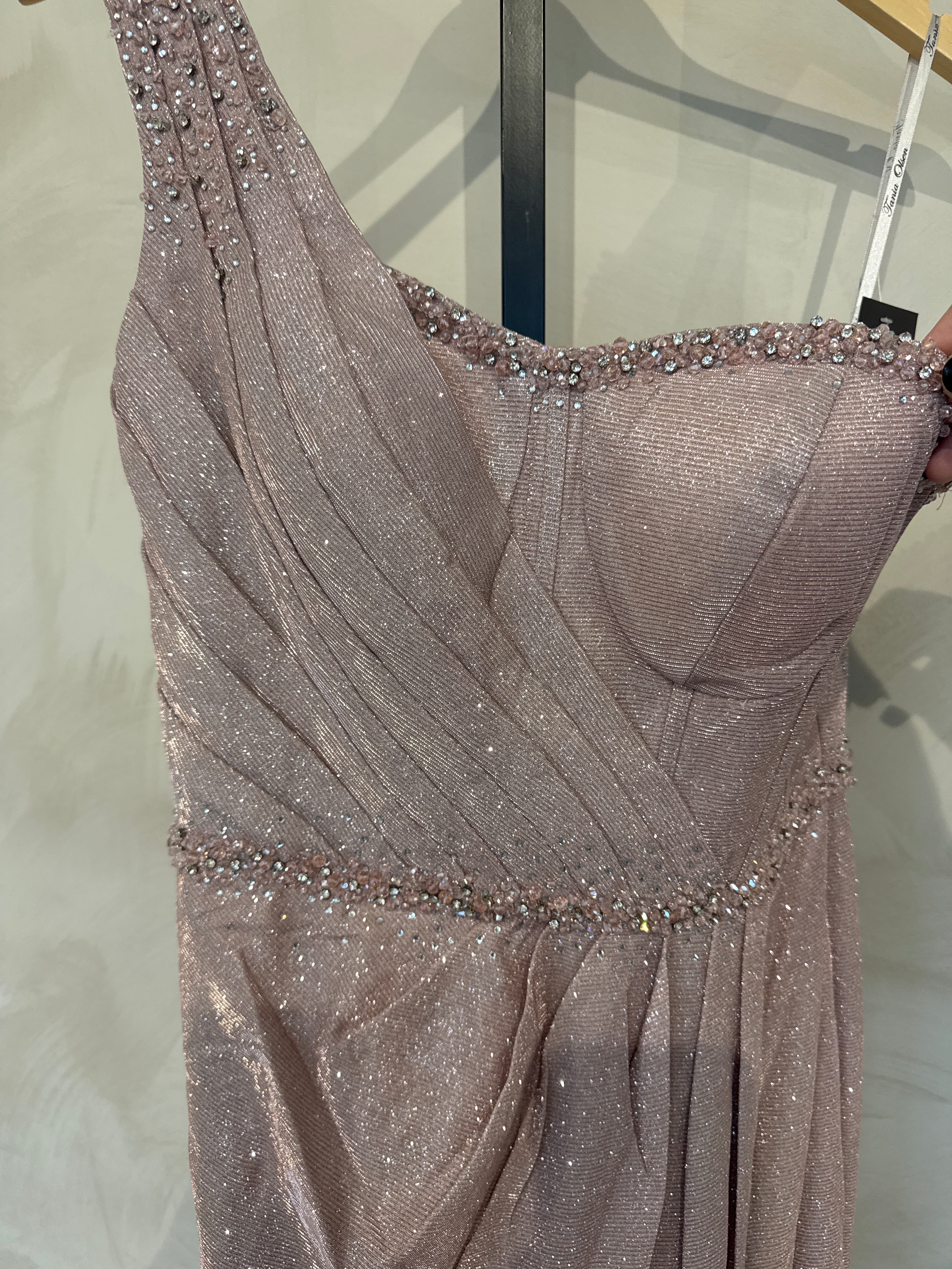Size 04 | Tania Olsen