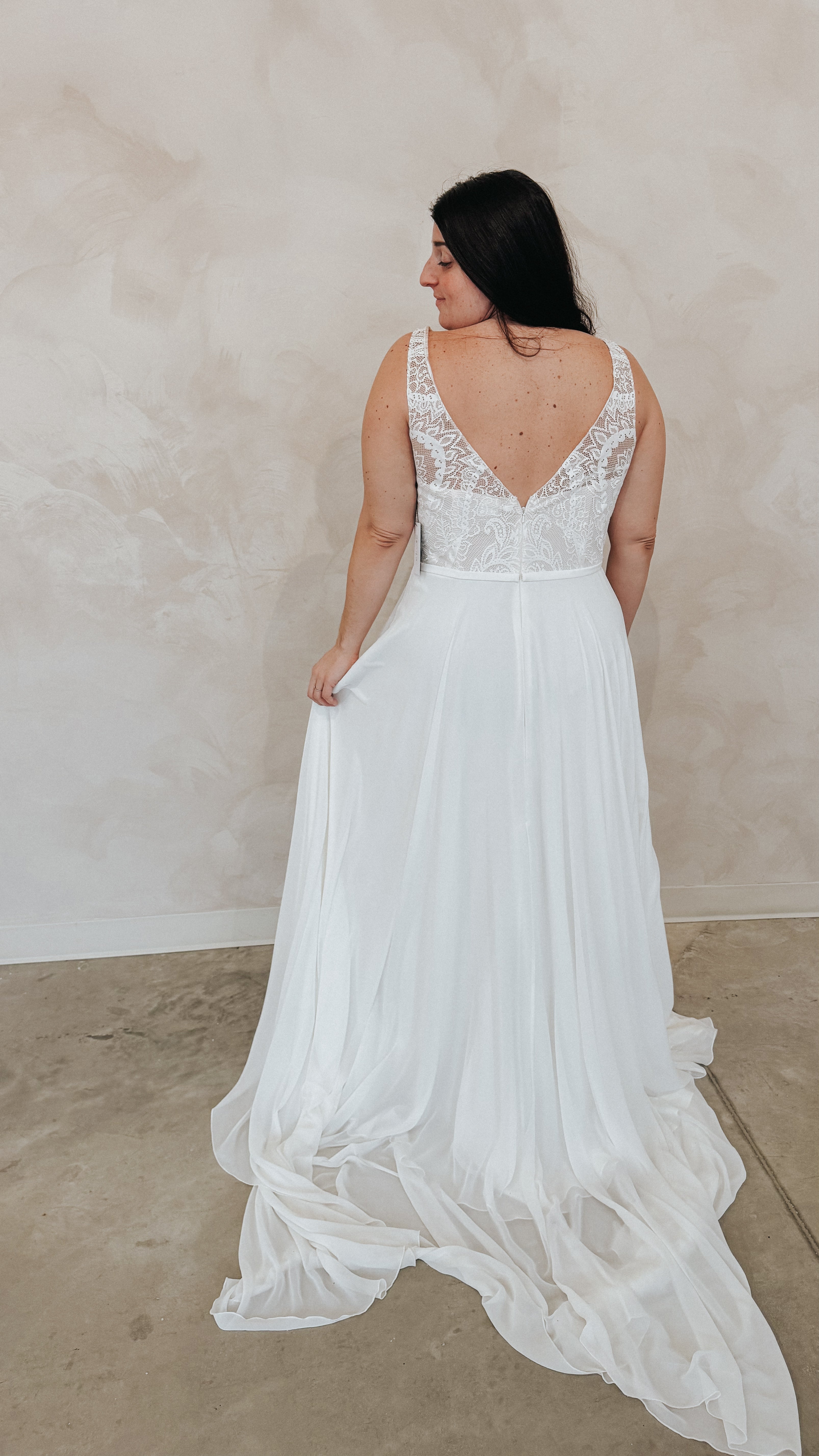 Size 16 | Cher by Studio Levana