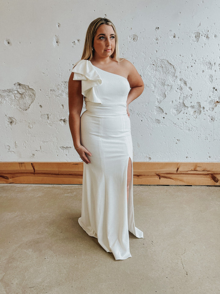 Tag Size 16 | Dearly Loved Bridal