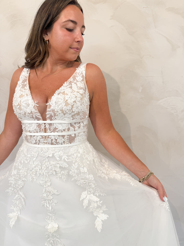 Size 12 | Vic by Take Heart