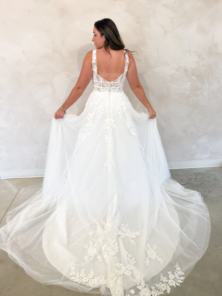Size 12 | Vic by Take Heart