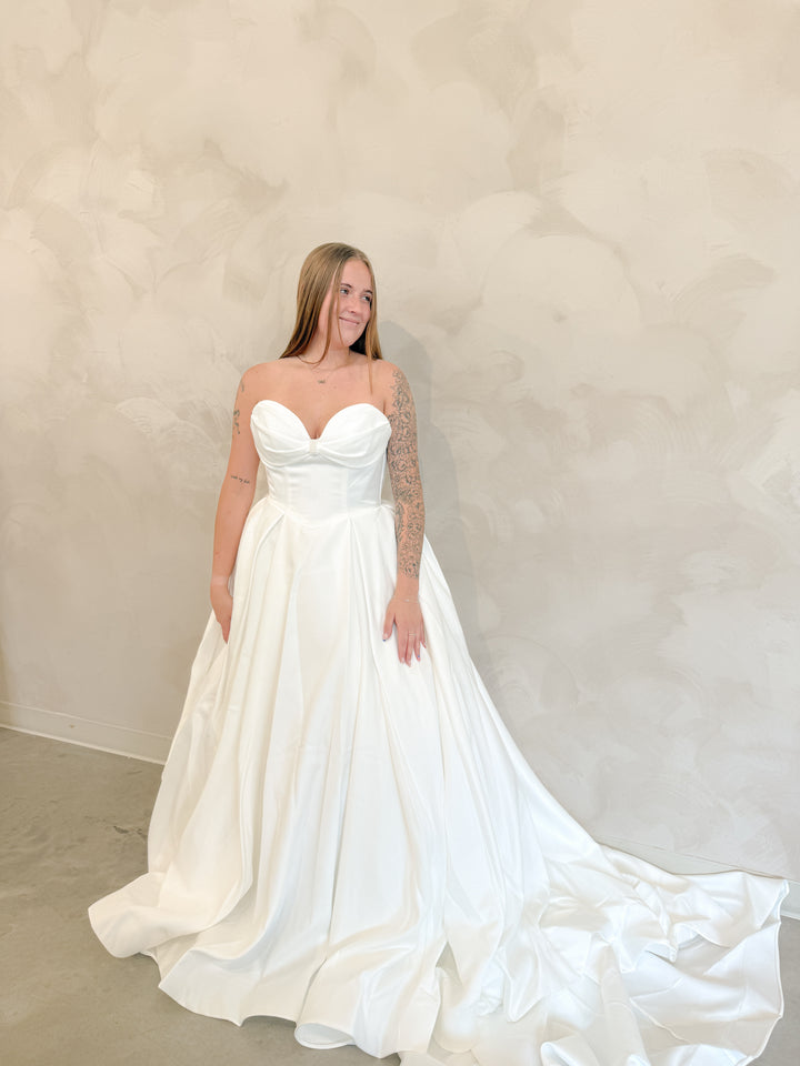 Size 22 | Josie by Truly