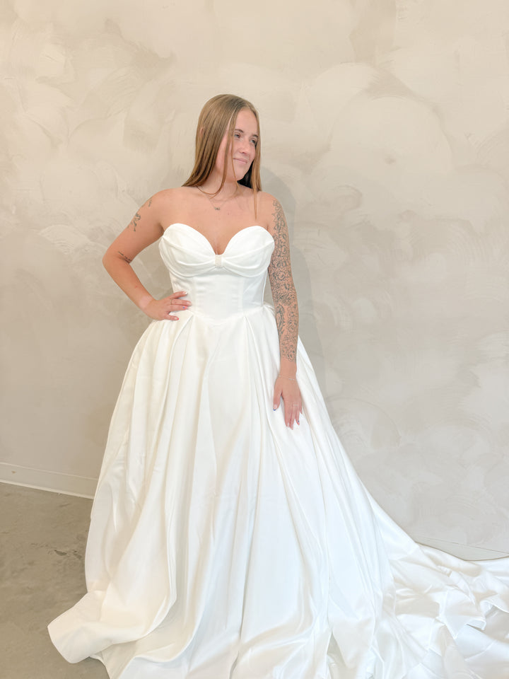 Size 22 | Josie by Truly