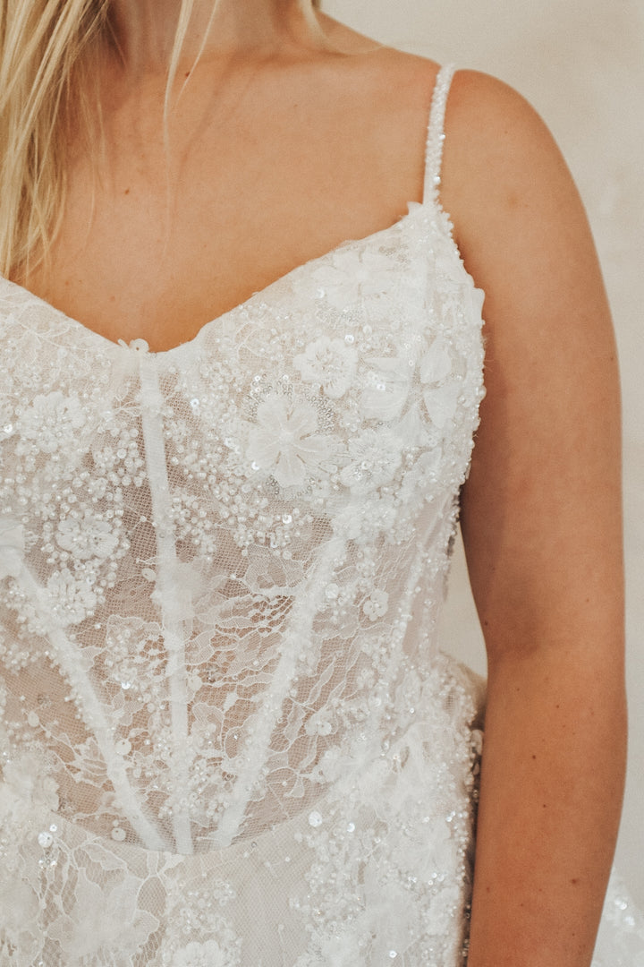 Size 22 | Ever by Dearly