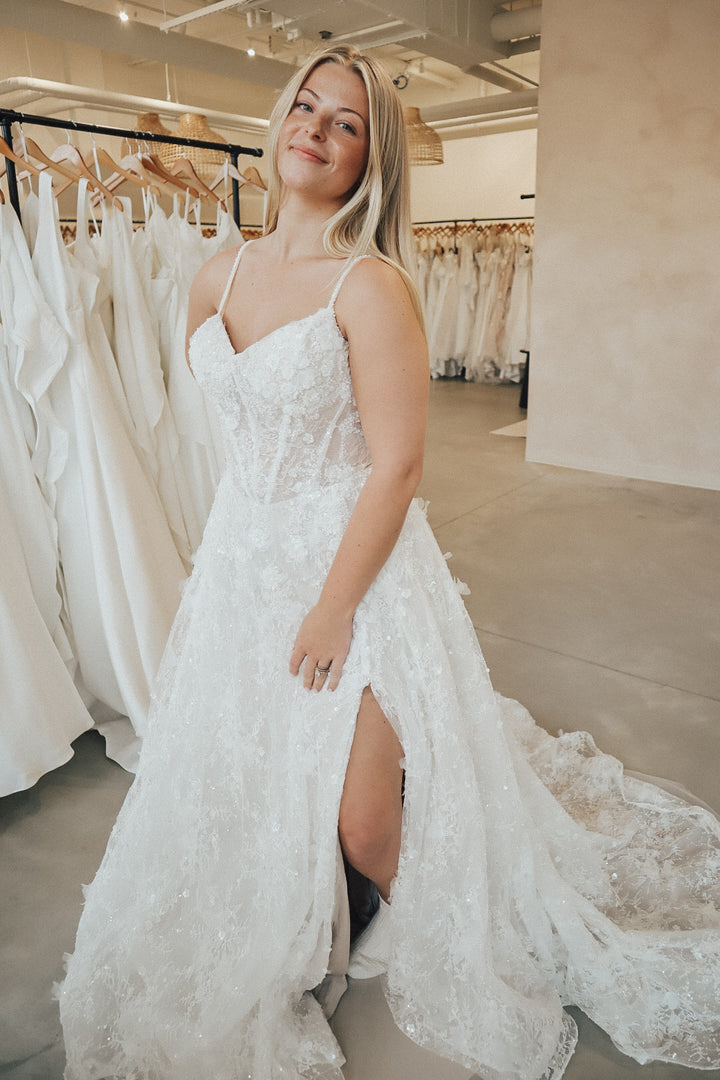 Size 22 | Ever by Dearly