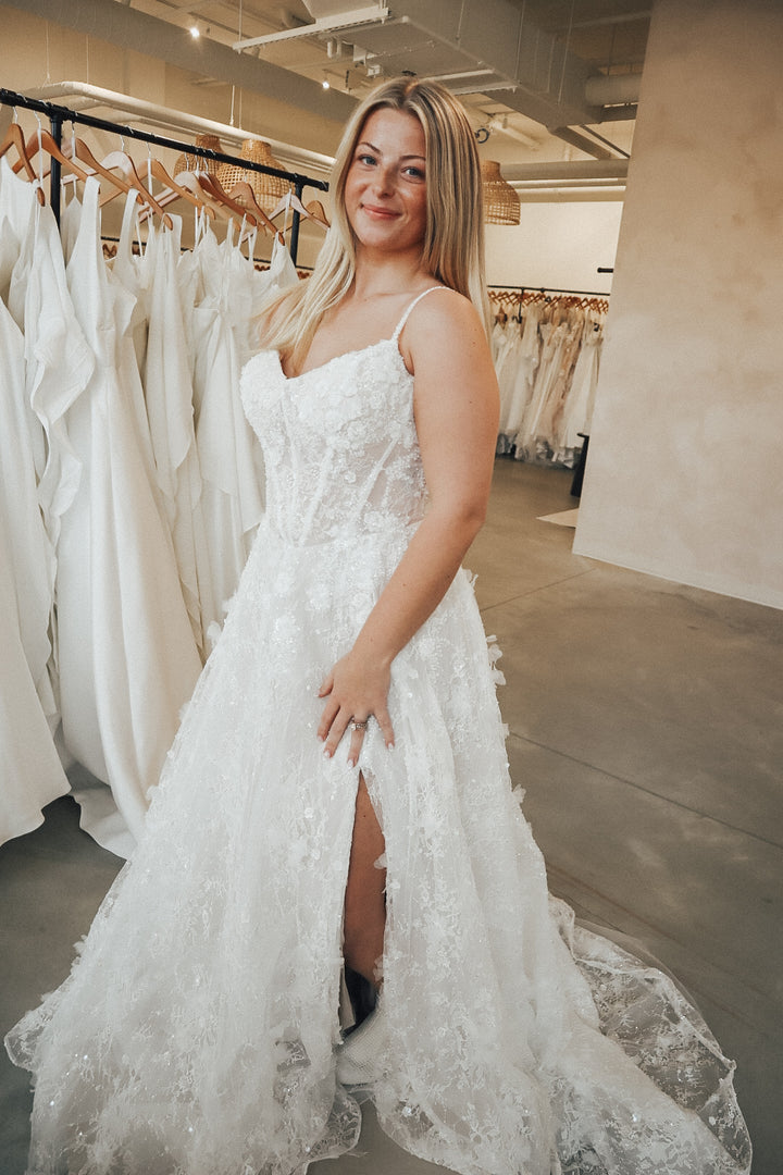Size 22 | Ever by Dearly