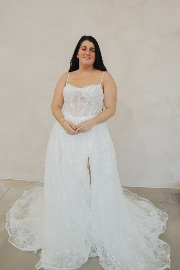 Size 22 | Ever by Dearly