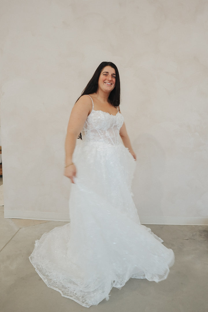 Size 22 | Ever by Dearly