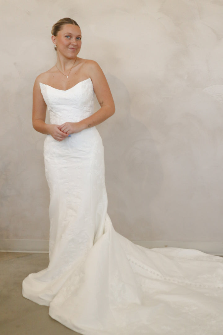 Size 12 | Fallyn by Take Heart