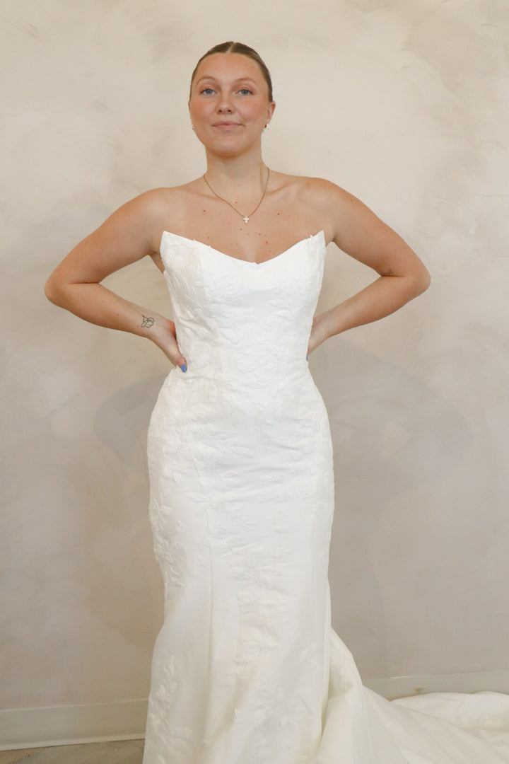 Size 12 | Fallyn by Take Heart