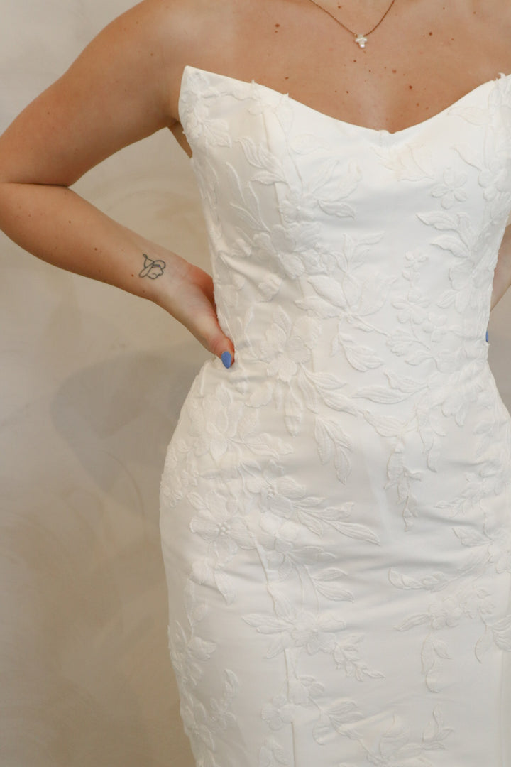 Size 12 | Fallyn by Take Heart
