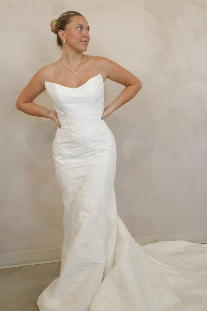 Size 12 | Fallyn by Take Heart