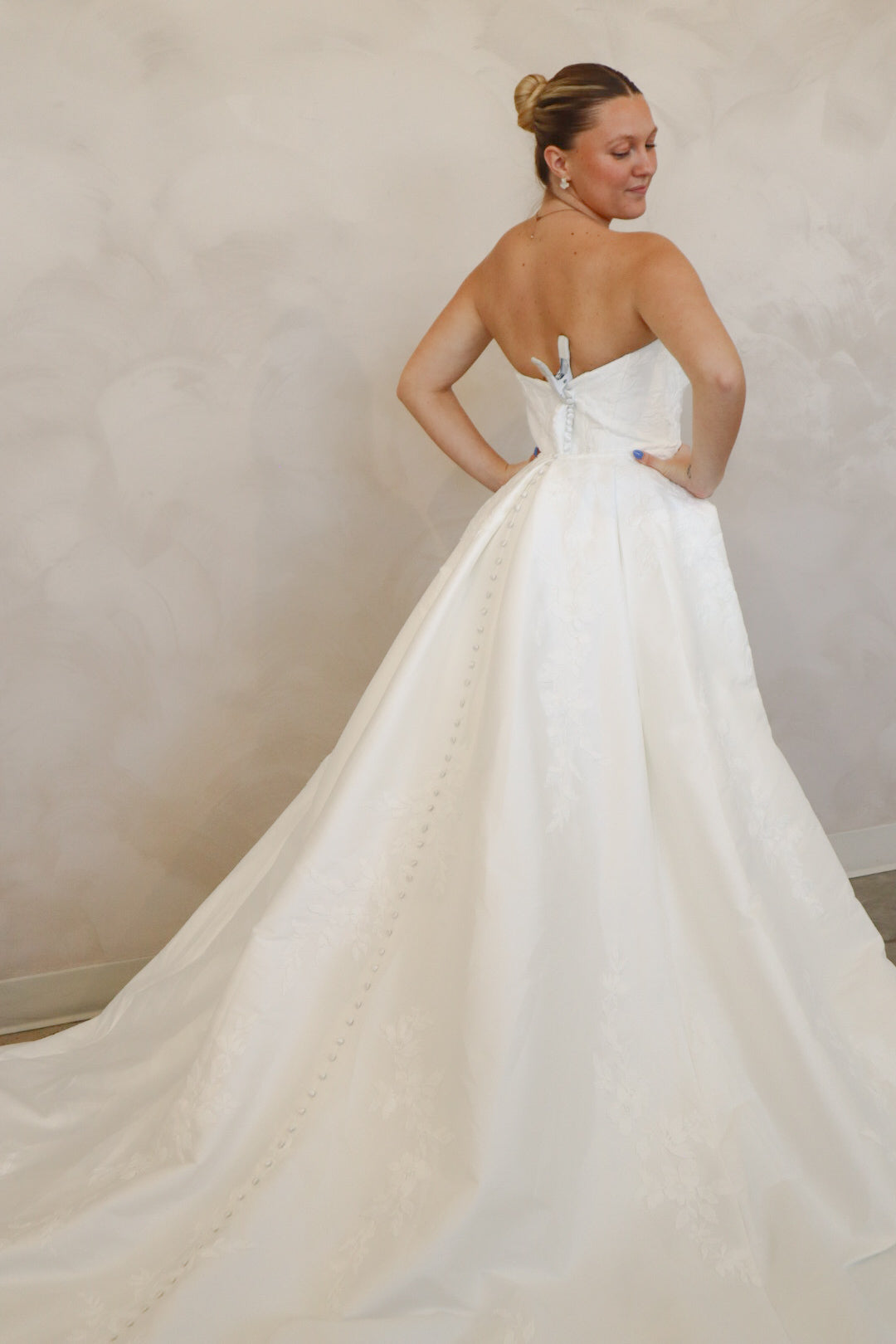 Size 22 | Fallyn by Take Heart