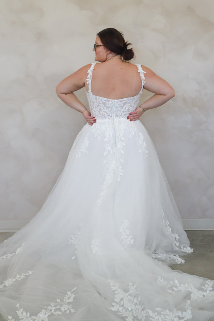 Size 22 | Kaia by Truly
