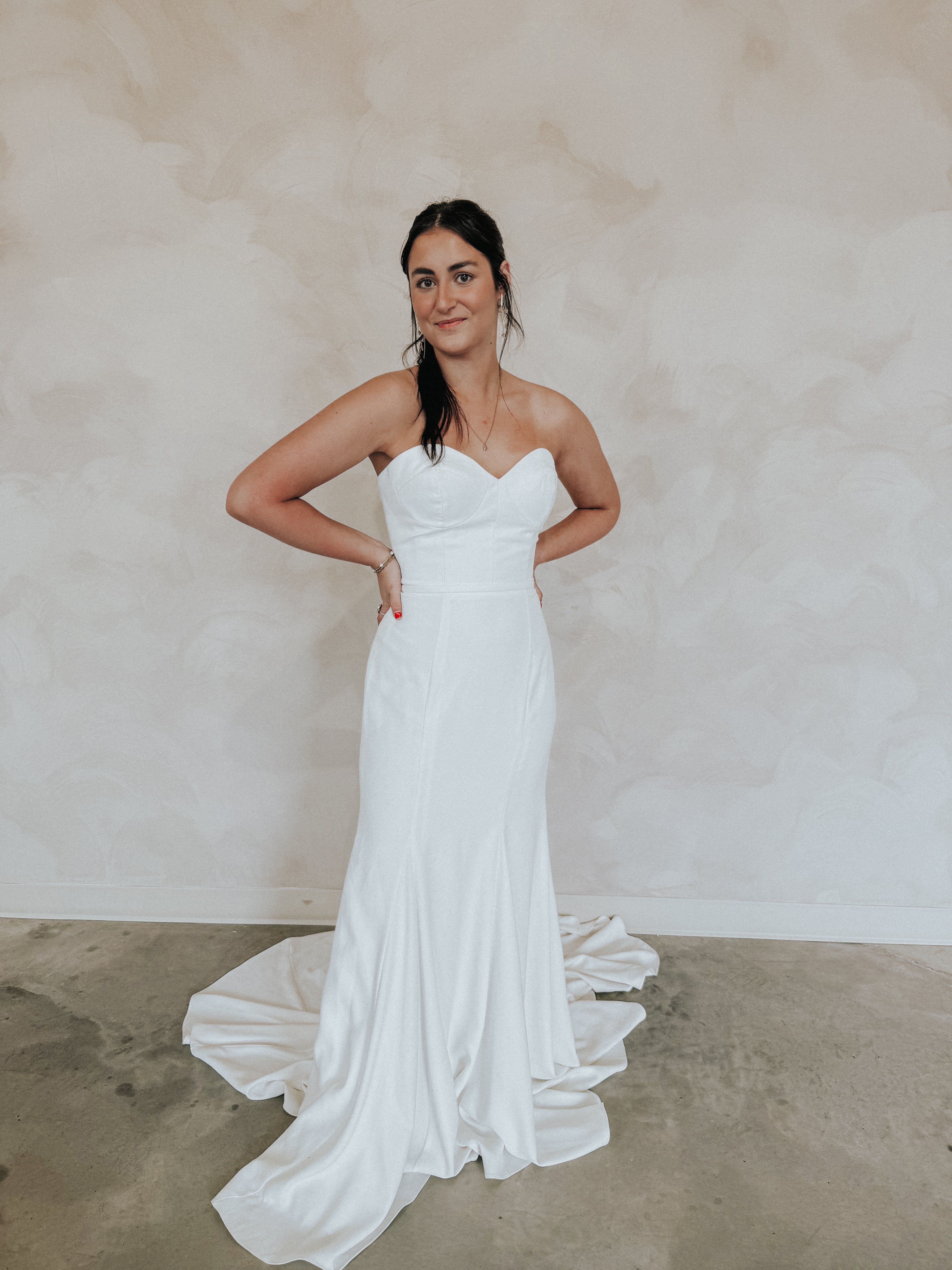 Size 08 | Monique by Tania Olsen