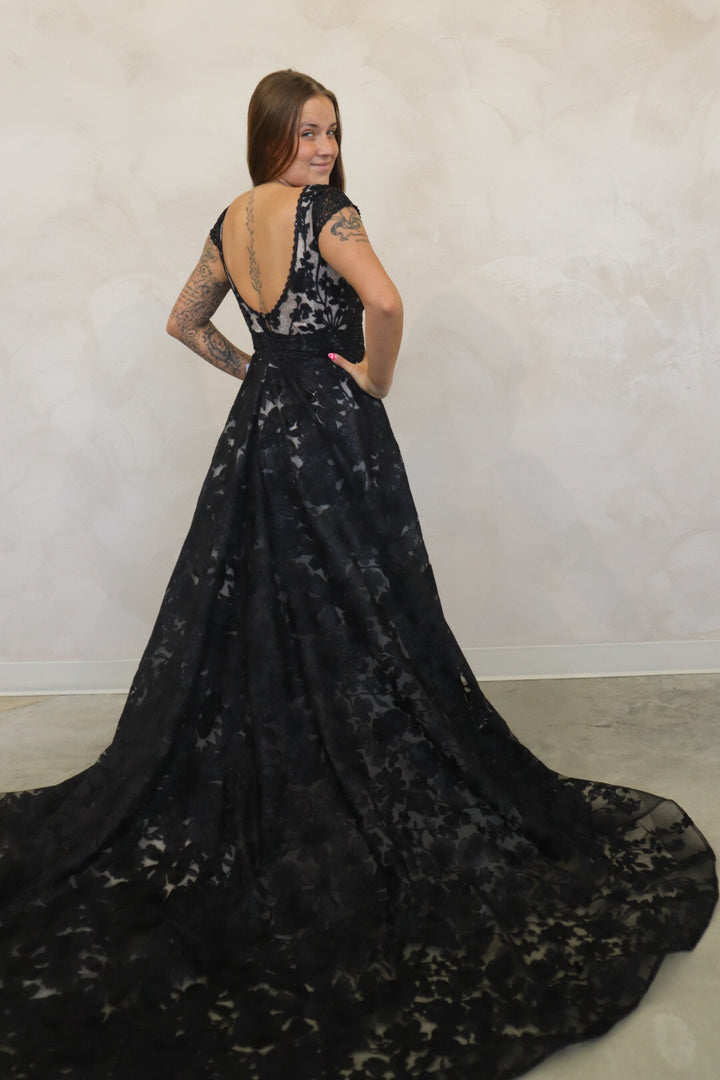 Size 08 | 8224 by Monica Loretta