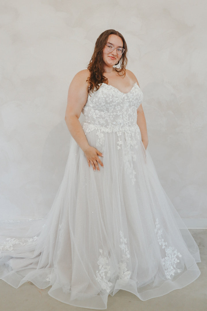 Size 30 | Phoenix by Justin Alexander