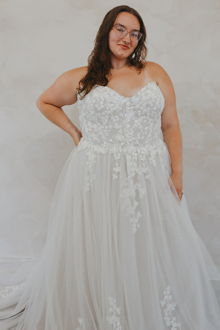 Size 30 | Phoenix by Justin Alexander