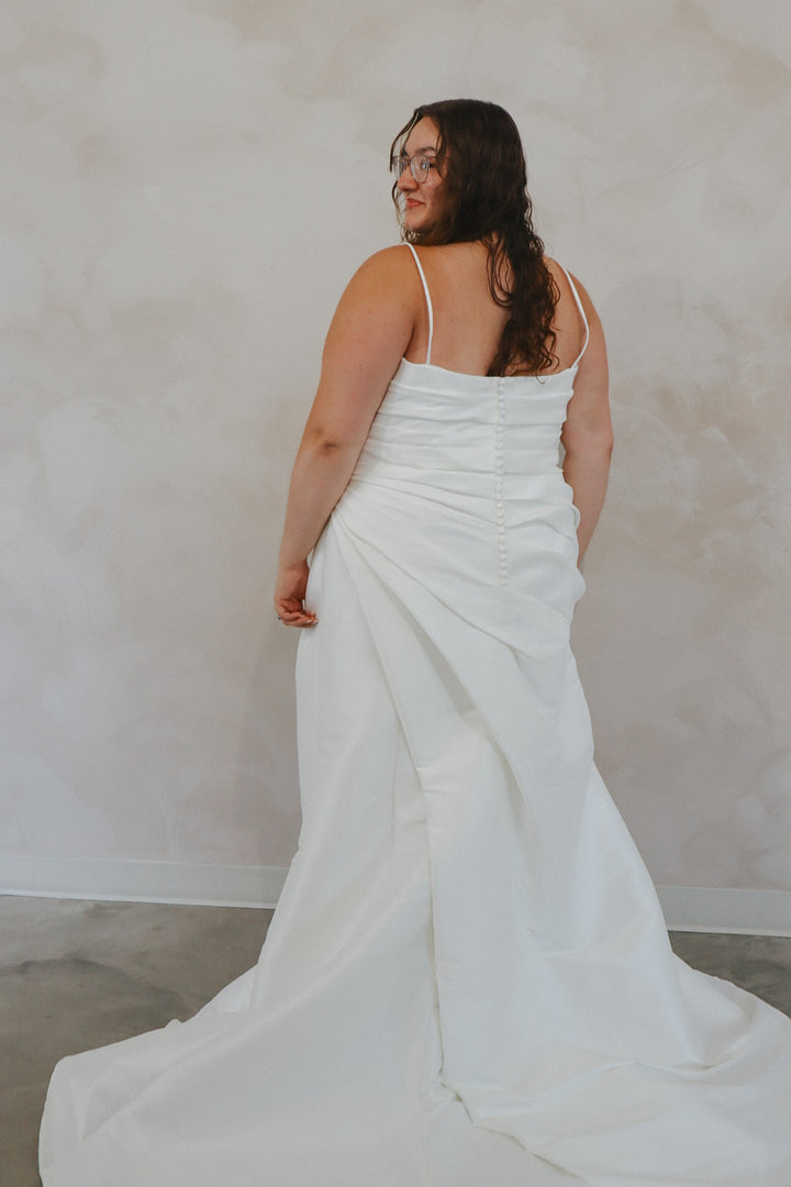 Size 26 | 44424 by Justin Alexander